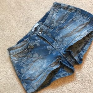 Candies shorts
